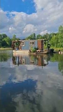 My Floating House, years on the River #anothertimeanotherplace #nature #houseboat
