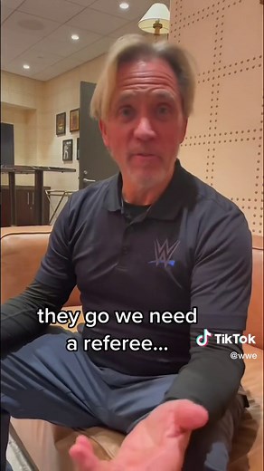 You never know what might become a #WrestleMania moment! 👀😂🏃‍♂️💨 #WWE #CharlesRobinson #Undertaker #Edge #storytime