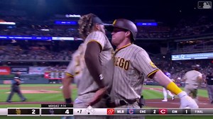 Cronenworth's inside-the-park HR