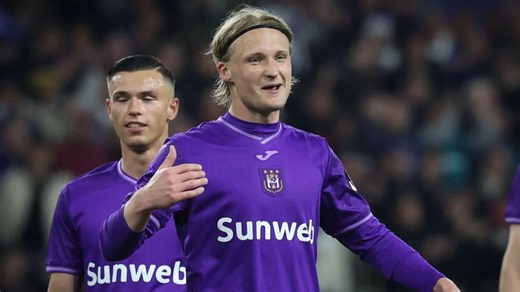 Kasper Dolberg 'REJECTS Celtic' in favour of last-minute move to European giants