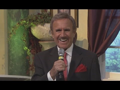 Dave Boyer - The Frank Sinatra of Christian Music Singing "Come On Home"