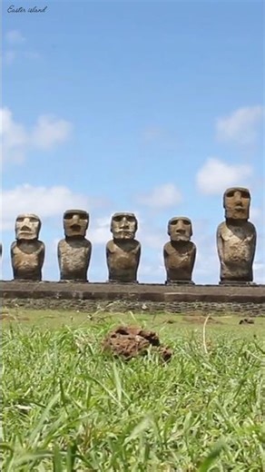 Easter Island Mystery Revealed🗿| Secrets of the Moai Statues & Remote Paradise #easterisland #shorts