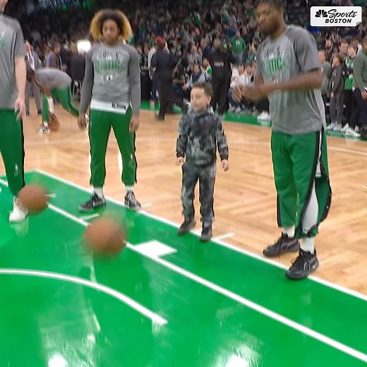 Deuce getting in on warmups! | NBC Sports Boston