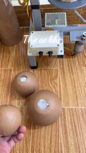 Video của Thợ Cơ Khí (@nghich_ngom_) với bản nhạc nhạc nền - Hân hoan hỉ