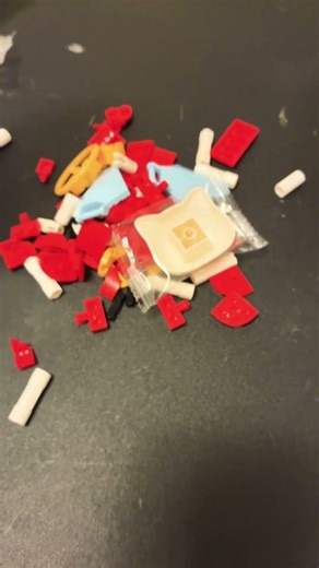 Make a hello kitty flower with me!!