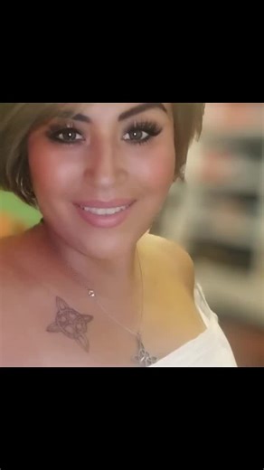 @iQmbia @Juan Carlos Palmas ElCompaaJc @ARIOS 👍💎✍️ Tema : Dile 😱🛑🫵 #neocumbias 👌 https://hyperfollow.com/iQmbiaSapuesanaFamosita ☝️🫵👍 #rebemixradio 🍉