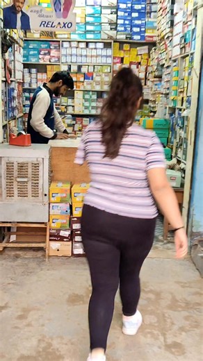 Tanu Taneja on Instagram: "Tu samjha✔️ tu nahi samjha❎ #fbviralpost2025シ #friendlyᥫᩣシ #viralreelschallenge #trendingreelsvideo #trendingreel #shoes #papakipariyaa #reality"