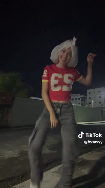 Aprende a Bailar Dembow en Pasos Sencillos