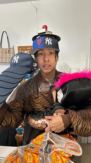 973K views · 32K reactions | Show me your five fashion pieces in your home ❤️  @ajay_porter  @biig_c • • • • #nyc #fashionstyle #fashiontrends #housetour #apartmenttour #style #closettour #chromehearts #custompieces #soho #louisvuitton #bravest #beautiful #cute #streetwear #mensstyle #mensfashion #styleblogger #stylist #mtvcribs #takemetoyourhouse | Mysteryfashionist | Facebook