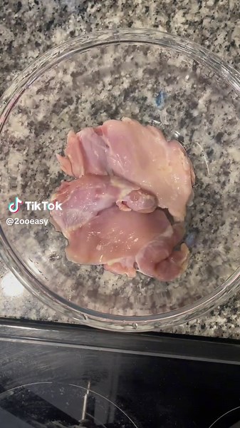 Seared Chicken, Lemon Dill Dijon Rice #healthy #2ooeasy #easytooeasy #foodie #fyp #fy #foryou #viral #nola #louisiana #neworleans #food #foodtiktok #taste #easy