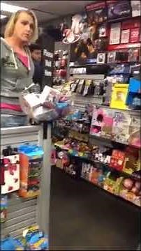TRANSGENDER GOES PSYCHO ON GAMESTOP EMPLOYEE (it’s mam!!!)