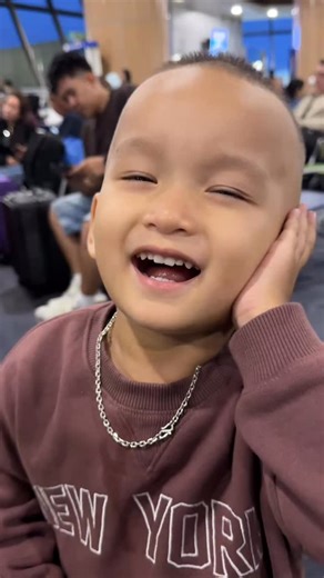 Leon trước khi bay từ Việt Nam qua Mỹ gặp ba sau hai tháng, Leon 2 tuổi rưỡi🤣 | Mỹ Duyên Nguyễn
