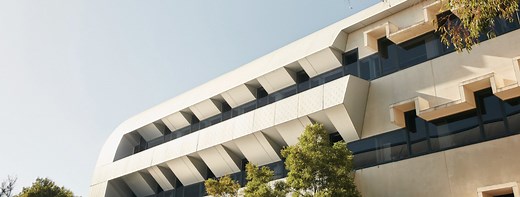 About Deakin University - Deakin College