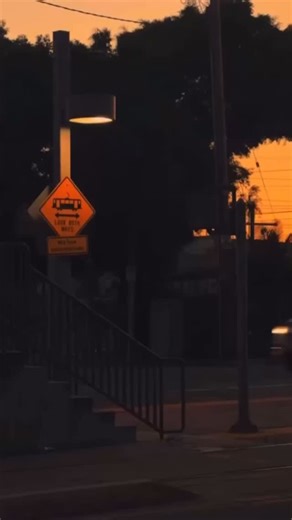 ‎etext.آرتــ‎ on Instagram‎: "میشه قربون چشات برم…☺️🫀 . . . . 🎧 آهنگ: کیوان حیدری - تایپ منی 📥دانلود از سرچ گوگل @keyvan___music @keyvan___music A.d.s: @alizh_media"‎