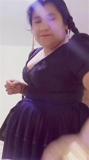 Videos de ines (@ines77663) con “SE ME RESBALA _ MUÑEQUITA LEYDY - BY-IMPERIOMUSICLIVE™”