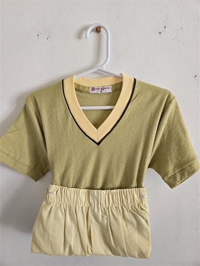 1960's Vintage Munsingwear Play Set T Shirt With Bottoms Never Worn Elastic Waist Green and Yellow Size 5 - Etsy