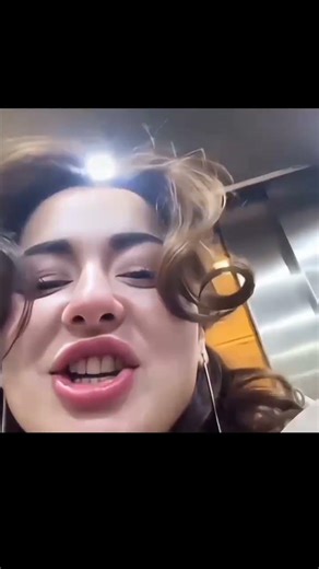 hania amir new video 📷📸 #love #lovesong #wahajali #hania #hania #lovemusic #youtubeshorts