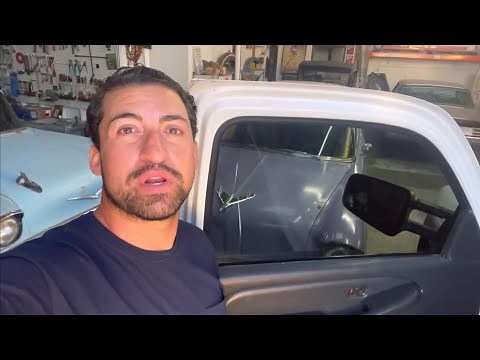 99-06 GMC/Chevy Silverado drivers side manual window/lock door panel and exterior door lock removal