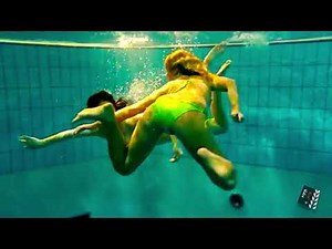 I test my gopro with 2 girls who makes an aquatic choreography at the pool
