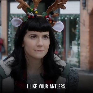 Tonight’s the premiere of UNDER THE CHRISTMAS TREE, Lifetime's first lesbian-led holiday movie! Watch tonight to show your support - let the gatekeepers know that we want more queer storytelling all year around! Learn more: 👉 https://bit.ly/3FbuAyZ 🎄🏳️‍🌈 🎥 #LGBTQ #LesbianVisibility #QueerFilm | Curve Magazine