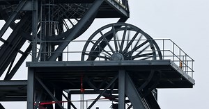 Video shows tin mine brought back to life in strong winds
