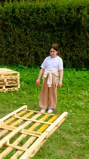 5-Minute Green on Instagram: "Creative dad builds a backyard tea house from palettes 🏠🍵 #creative #diyproject #teahouse #backyardideas #creativebuild"