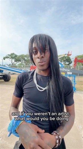 RAPPER SKAIWATER DEBUTS NEW LOOK | ROLLING LOUD #carti #rapper #skaiwater #rollingloud #hairstyle