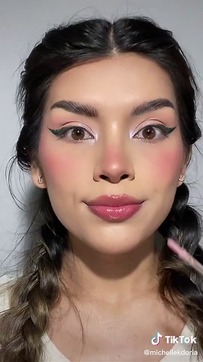 Easy Dorothy Makeup Look for Halloween