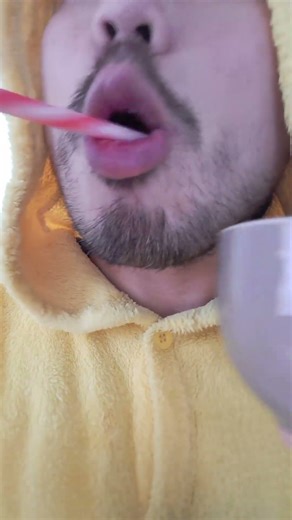 ASMR Candy Cane eating & tapping sounds #youtubeshorts #shorts