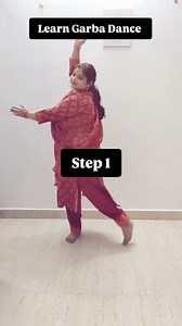 Garba dance steps,Full dance tutorial on my YouTube channel#dancereels #dancersofinstagram #garbadance #instareels #easydancesteps #howtodance #dancesteps #shrutidancestudio #instagood | Shruti dance studio