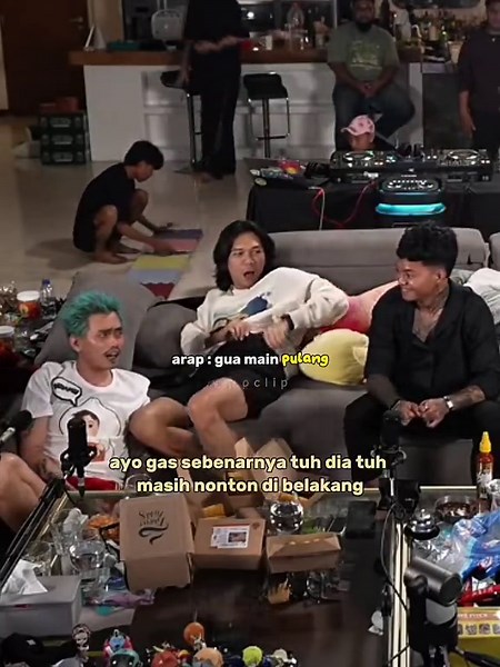 Kejadian Lucu 15 Menit: Mba Er dan Fuji Pulang