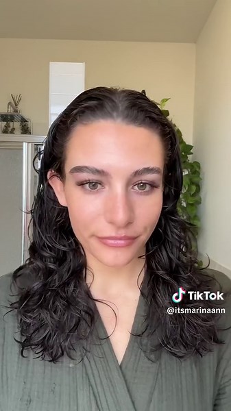 @Curlsmith Official Frizz Control full review #gifted 🚿🫧🥒 what do we think?? Comment any questions lets chat 💬