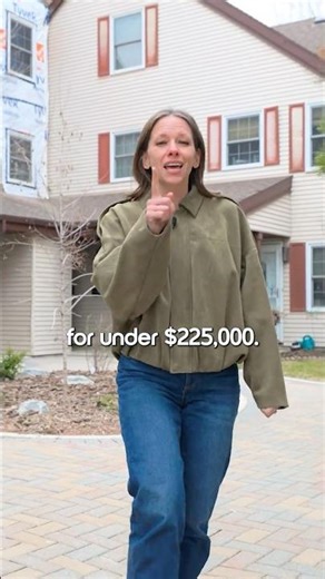You Won't Believe the Price | River Heights Townhouse Tour at The Ponds | Winnipeg