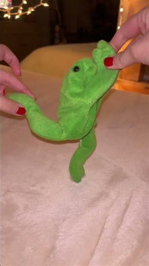 Can you copy this dance? 💃🤔