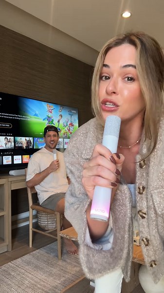 We’re not out of the holiday spirit just yet. #sponsored Who is the better performer… me or Jordan? jk don’t answer, or do… but I Honestly felt like I had this one in the bag until it started… 😂 The blind karaoke challenge with our VIZIO MicMe has honestly been one of our funner date night activities - you just put on of your favorite songs, pick up the mics and perform your little hearts out. And Y’all can too with their #LivingRoomWorldTour! Enter for a chance to win MicMe and other #VIZIO pr