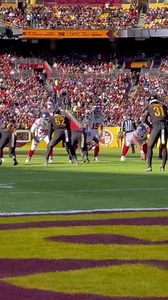 On target. 📺 FOX #Illini // #HTTO // #famILLy | Fighting Illini Football