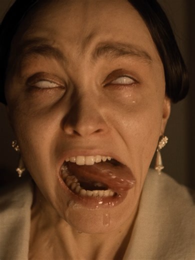Ellen's Emotional Outburst in Nosferatu (2024)