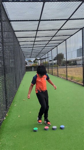 cricket fast feet drill with Blazepods