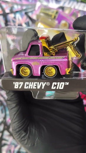 LETS OPEN A CARTUNED CHEVY TRUCK #toycars #cartuned #diecast #hotwheels