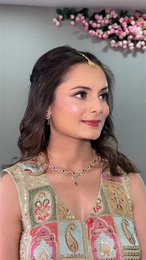 Mayasbride on Instagram: "Mehendi makeover 💚 . . . #mua #bride #nepalibride #makeupjunkies #makeup"