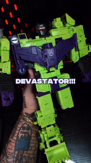 Kitbash • Anthony on Instagram: "The Transformers: The Movie Studio Series Commander Constructicons Long Haul & Hook Action Figure 2-Pack UNBOXING Super excited to be 87% done with Devastator, I love combiners so I’m here for all this! All I need now is MIXMASTER! And a few upgrade kits and this thing will be a beast. #kitbashcustoms #transformers #devastator #combiners #unboxing #collectible #hasbro #transformersg1 #transformersthemovie #studioseries"