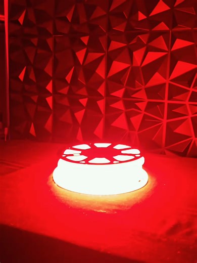 🔴💫 MANGUERA LED ROJA 25 METROS 200W ¿Quieres destacar, decorar o crear ambientes únicos? 🌟 Esta manguera LED es justo lo que necesitas 👇 🔸 Longitud: 25 metros continuos 🔸 Potencia: 200W ⚡ 🔸 Luz roja intensa (ideal para ambientación) ❤️ 🔸 Se puede cortar 50 cm ✂️ 🔸 Alta durabilidad: hasta 50,000 horas ⏳ 🔸 Flexible y fácil de instalar 🌈 Perfecta para: 🎊 Decoraciones 🏡 Interiores y exteriores 🏬 Negocios y anuncios 🕹️ Cuartos gamer 💥 Crea ambientes llamativos, modernos y personalizad