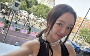 Seo Woo shares a glimpse of her happy life in New York