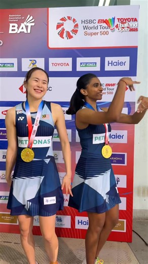 386K views · 3.8K reactions | Our lovely WD champion with the winning groove! 殺磊 #TTO2025 #BAT #BADMINTON #BANGKOK #BADMINTONTHAILAND #BADMINTONTHAILANDOPEN2025 #TOYOTATHAILANDOPEN2025 | Badminton Association of Thailand สมาคมกีฬาแบดมินตันแห่งประเทศไทยฯ | Facebook