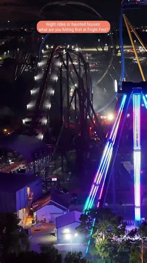 Night Rides or Haunted Houses? Fright Fest at Great America! 🎃🎢