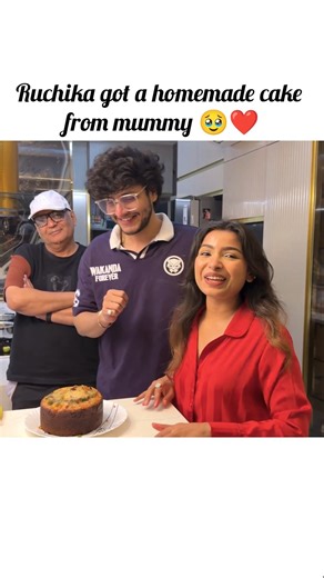 Ruchika got a homemade cake from mummy 🥹❤️ ‪@triggeredinsaan‬ #liveinsaan #shorts