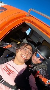 Taking in the views at Coastal Skydive, South Australia. Australia is one of the only countries in the world where you can skydive year-round, even in winter. In fact for many regions, winter brings clearer skies and lighter winds, ideal for skydiving. You can check out all the tandem skydiving locations around the country on our website. 🎥 Eden Cooper | Australian Parachute Federation