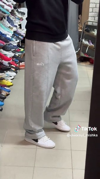 Corteiz Fleece Winter Pants Review and Style Guide