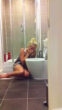 Drunk blonde fail