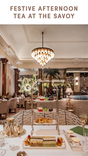 🇬🇧🎄Christmas Afternoon Tea at The Savoy ⬇️ This festive afternoon tea has been on my bucket list for a long time, and now that I’ve finally ticked it off, I can happily share that it has far exceeded my already high expectations.��Afternoon Tea at @thesavoylondon is served in The Gallery, beautifully transformed with twinkling lights, seasonal florals, and live festive music. The Savoy knows how to make Christmas truly magical, with its world-famous afternoon tea that has been served with the